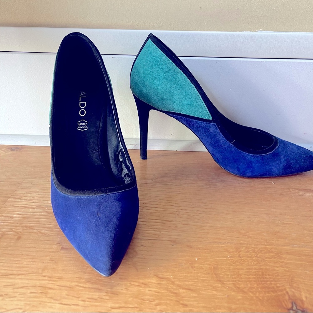 Aldo Turquoise/Dark Blue Suede 3.75 Inch Pumps Size 8.5